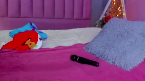 haleyreyes online show from December 28, 4:30 pm