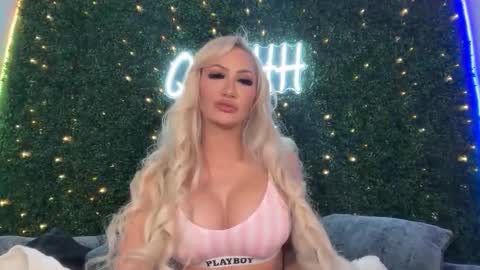 Halia Hill online show from April 12, 8:57 pm