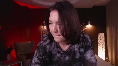 Mary online show from October 23, 2:29 pm