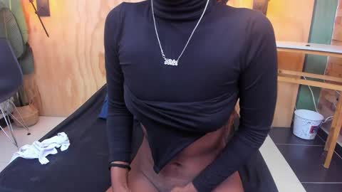 Halley Lorens online show from April 8, 7:28 pm