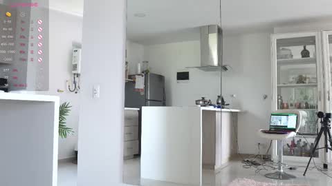 insta Laupalacio777Next stream 01th December online show from February 24, 6:26 pm