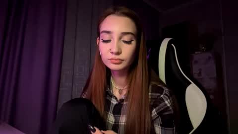 Holly online show from November 28, 9:22 pm