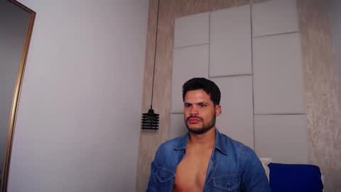 Hamilton online show from November 11, 8:33 pm