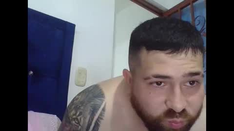 hammerwhithe01 online show from January 8, 2:45 pm