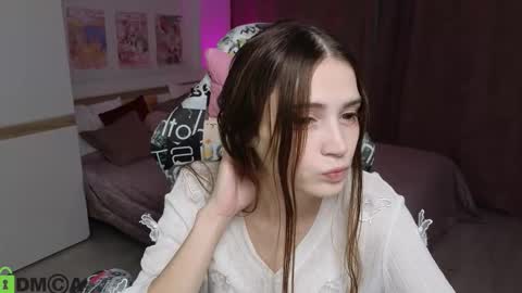 Snapshot of hana_flo chatting on September 25, 2:13 pm Hana online show from September 25, 2:13 pm