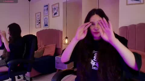 hanabie_ online show from January 15, 3:26 am