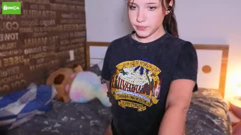Snapshot of hanahwoods chatting on September 14, 11:28 pm hanahwoods online show from September 14, 11:28 pm