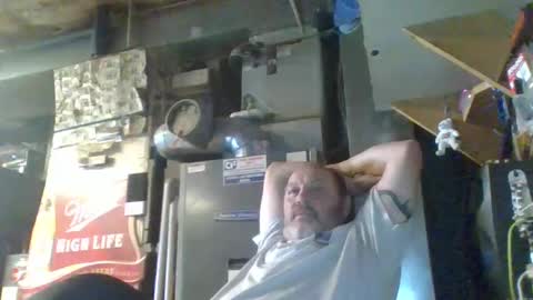 Snapshot of handiemanhere chatting on October 8, 2:23 pm naked man online show from October 8, 2:23 pm