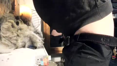 handncocknocum online show from December 3, 9:17 pm