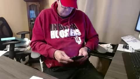 handsome_guy4u online show from April 8, 1:30 am