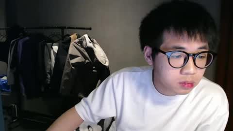 handsome_mannn online show from March 1, 10:42 pm