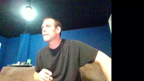 handsomeguy4ever online show from October 8, 9:43 pm