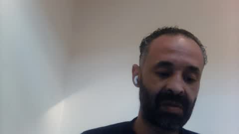 handsomepenis20cm online show from August 8, 6:29 pm