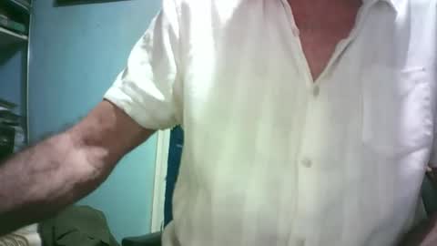 handymanforyou177322 online show from January 31, 10:51 pm