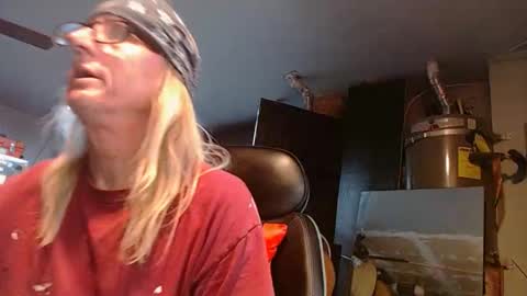 handystud33 online show from November 5, 2:46 am