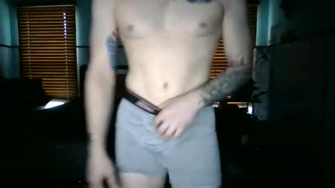 Hanginglow556 online show from March 3, 1:10 am