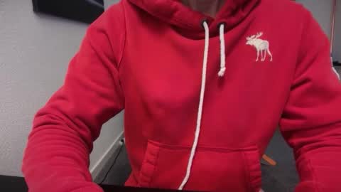 hanky online show from February 9, 10:08 am