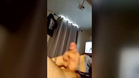 hankskrave online show from July 31, 1:01 pm