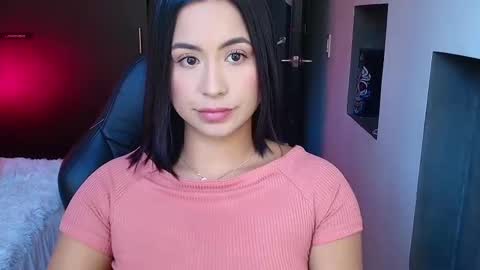 Snapshot of hanna_1sweet chatting on September 21, 5:50 pm hanna online show from September 21, 5:50 pm