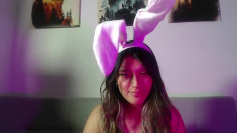 Hanna  online show from March 31, 3:07 am