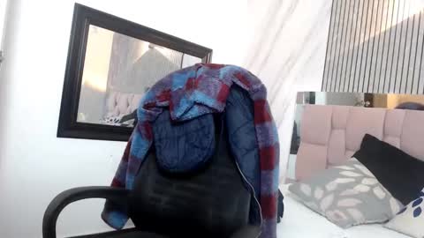 Hanna Palmer online show from February 13, 11:57 am