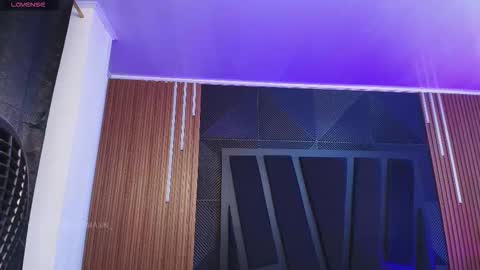 HANNA BECKER online show from February 24, 11:13 am