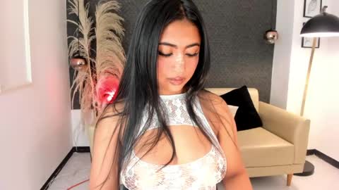  im Hanna online show from May 26, 5:46 am