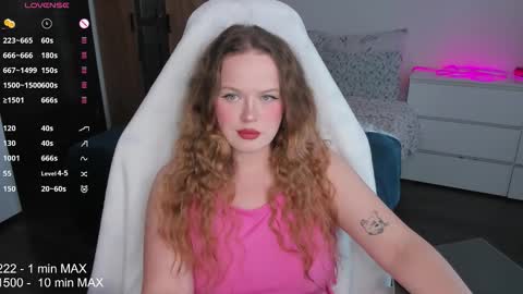 Snapshot of hanna_montanas chatting on September 21, 12:42 pm hanna montanas online show from September 21, 12:42 pm