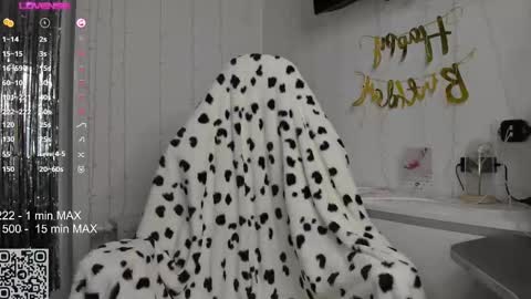 Snapshot of hanna_montanas chatting on February 2, 6:10 pm hanna montanas online show from February 2, 6:10 pm