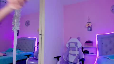 Hanna online show from February 25, 10:42 pm