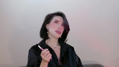 Hannah  online show from April 13, 2:16 am