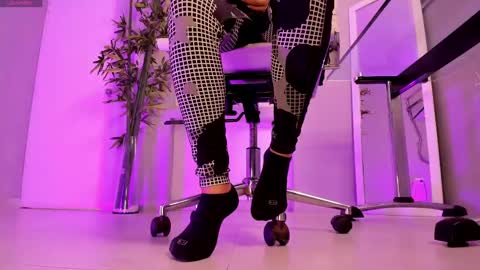 HANNAH HOWELL online show from February 26, 9:44 am