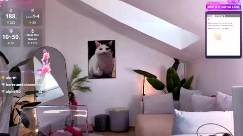 Hannah online show from March 22, 8:29 am