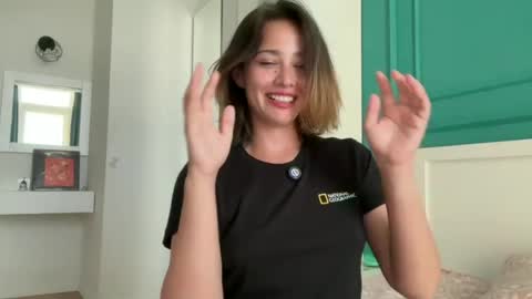 hannahinto online show from July 31, 12:39 pm