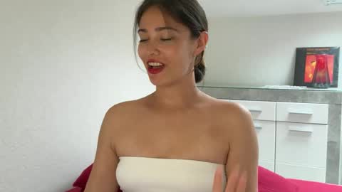 hannahinto online show from July 14, 1:16 pm