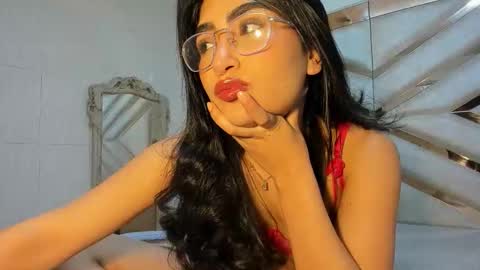 Hanna online show from January 14, 3:25 am