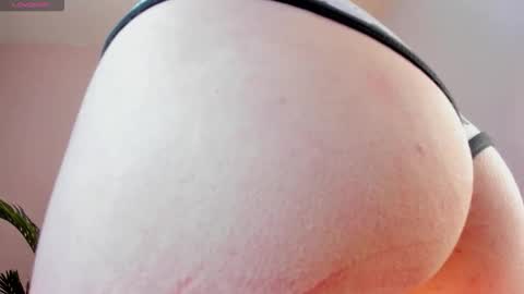 Hanna Miller  online show from February 15, 7:51 am