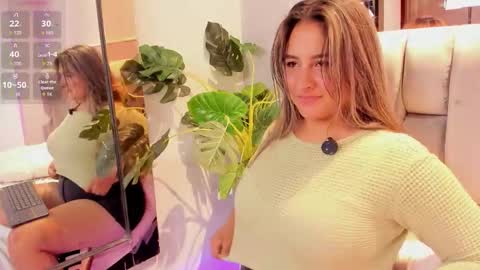 HANA  online show from November 27, 2:19 am