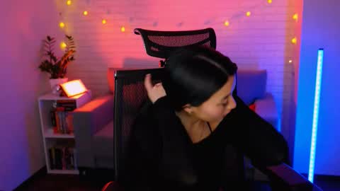 hannarosie online show from November 11, 9:28 pm