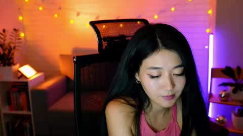 Snapshot of hannarosie chatting on October 5, 7:21 pm hannarosie online show from October 5, 7:21 pm