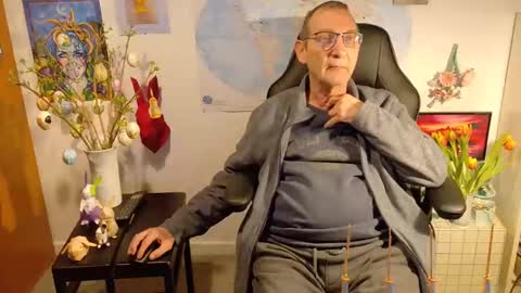 charly online show from March 9, 9:46 pm