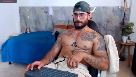 hanz_col online show from December 19, 3:51 pm