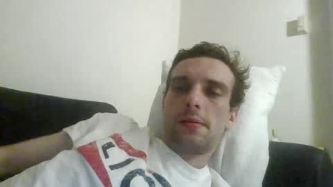 happyfunnyboy79 online show from June 15, 12:24 am
