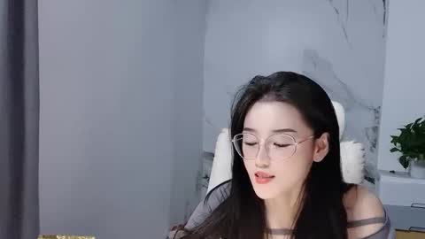 Daisy online show from December 22, 6:03 pm