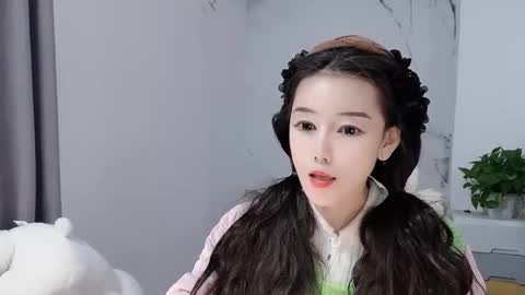 happysweety1688 online show from January 6, 3:43 am