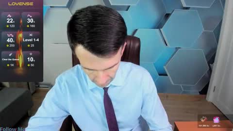 Steve online show from December 4, 2:27 pm