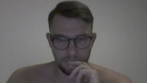 hardboylovemilfmoom online show from July 30, 1:39 am