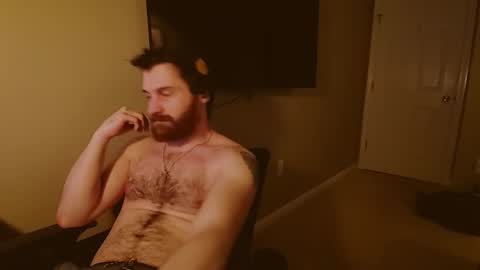 Tom online show from December 9, 10:20 pm