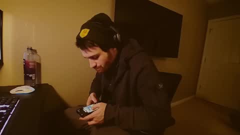 Tom online show from December 19, 12:34 am