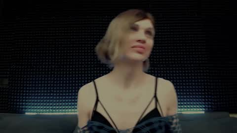 Miss Hardy online show from February 22, 5:00 am